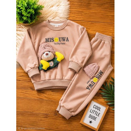 Vietnam Quanlity tracksuit for year 2-3