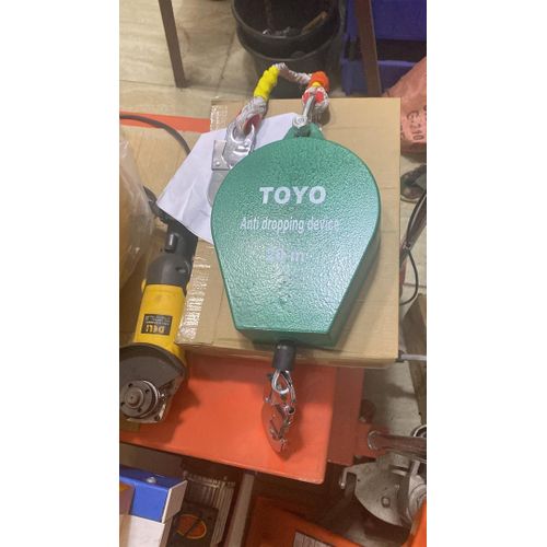 Toyo 20m retractable fall arrestor