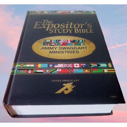 Holy Bible KJV The Expositor's Study Bible With