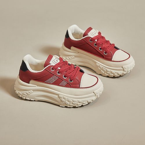 Shoes with thick soles from the 90's top