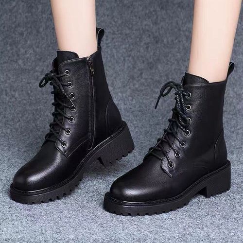 Sexy flat boots 2025