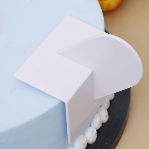 Amazon.com: 3Pcs Plastic Fondant Icing Smoother Shaper Polisher Cake  Decoration Smoothing Tool for Fondant Cake Edge Corner Decoration  Sugarcraft DIY Baking Tool, White: Home & Kitchen