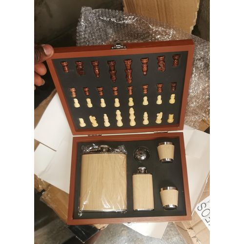 product_image_name-Generic-Hip flash chess and 8 Oz wooden chess box-3