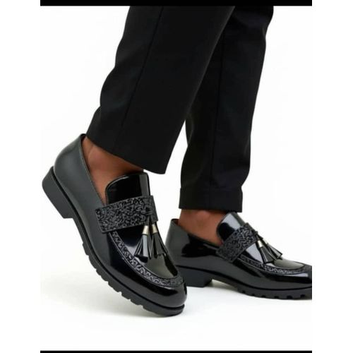 Fashion Glossy Buckle Loafer