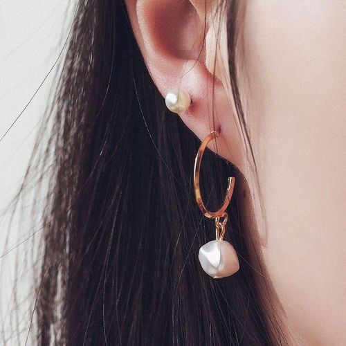 product_image_name-AIDAILU-Set Of 9 Hoops,Studs & Pearl Earring Set -4