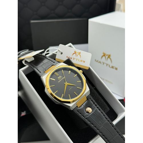 MATTURI Men’s Analog Quartz Wristwatch.