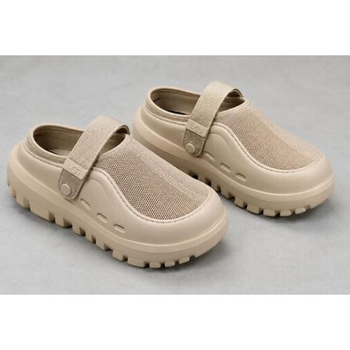 Fashion Unisex Chunky Jolilo Clogs- Cream