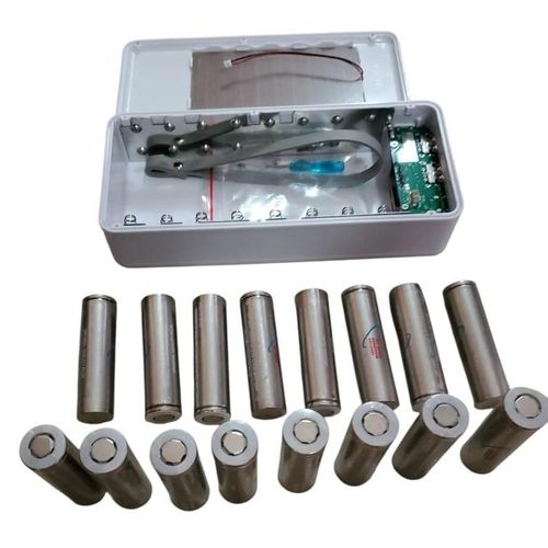 Generic Power bank case with LED panel & 16x 3.7V Flat Li-ion Battery - image 2