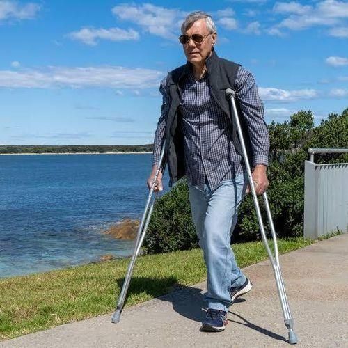Generic Large Aluminium Underarm Crutches(LARGE SIZE)