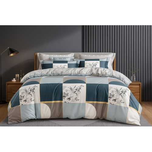 Generic 6ft X 6ft Duvet + Blanket With 4 Pillowcases –- Bedding Set,.