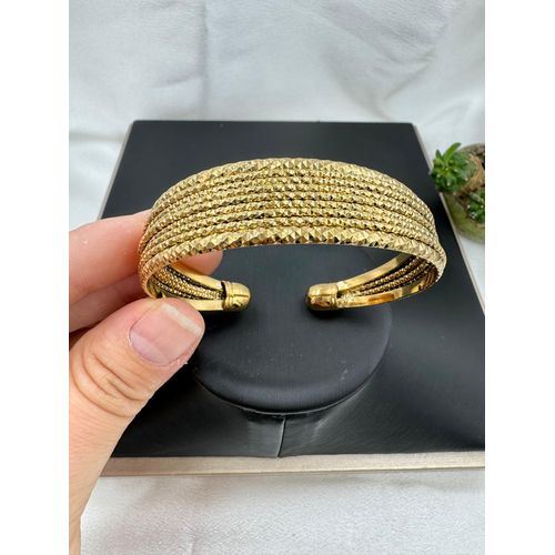 Ladies new bracelet shop