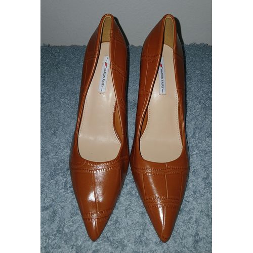 product_image_name-Generic-Female Corporate Heel - Brown-2