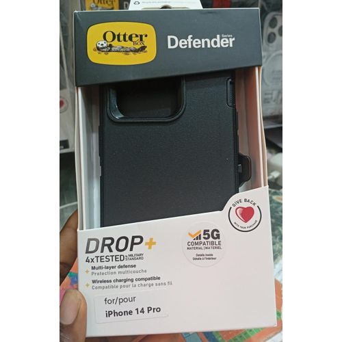 General OtterBox Defender Series Case for iPhone 14 Pro – Black