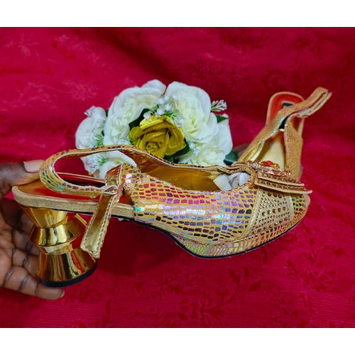 Geriger Gegallel Elegant Design Fabulous Golden Sandals - image 3