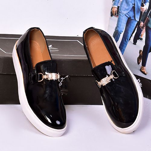 New arrival sneakers 2019 store