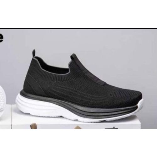 Fashion Men's breathable sneakers -black