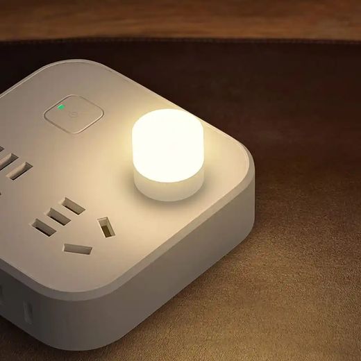 Generic New USB Small Night  Light Version Portable. - image 2