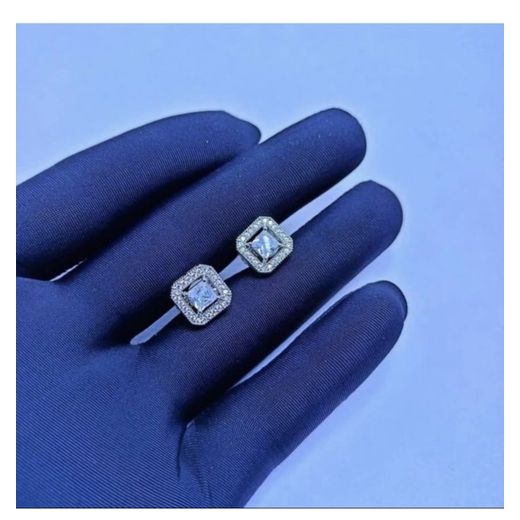 TRENDY  LUXURY STUD ICE EARRING