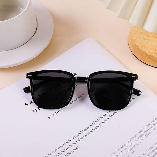 Fashion Unisex Black Frame + Grey Sheet glass