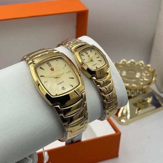 Lookworld Super Exclusive & Very Exotic Non Fading Couples Gold Wristwatch