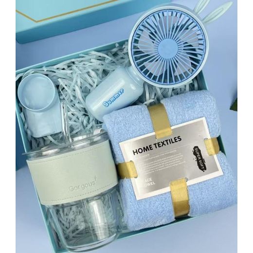 A Pack of Gift Set, good 