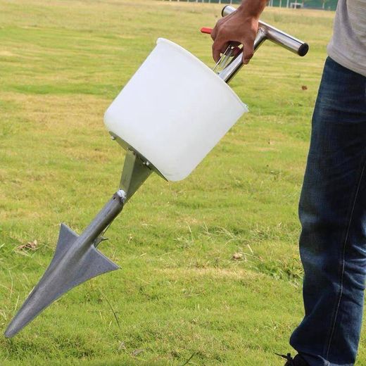 Comfortable Garden Fertilizer Applicator