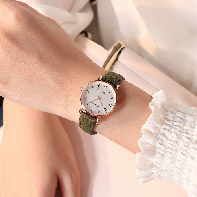 rygai Ladies Watch Accurate Thin Strap Delicate Vintage Ultra-small Dial  Decoration Alloy Academy Style Quartz Watch Clothing Gift,Black & White