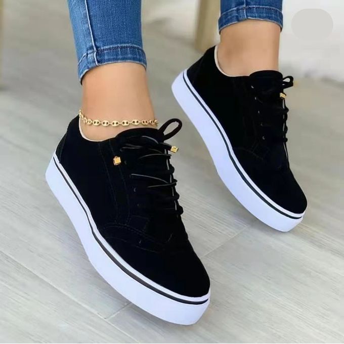 Womens black sneakers 2025