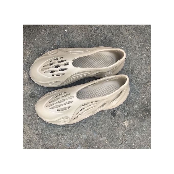 product_image_name-Crocs-Unisex Sandals - Cream-1