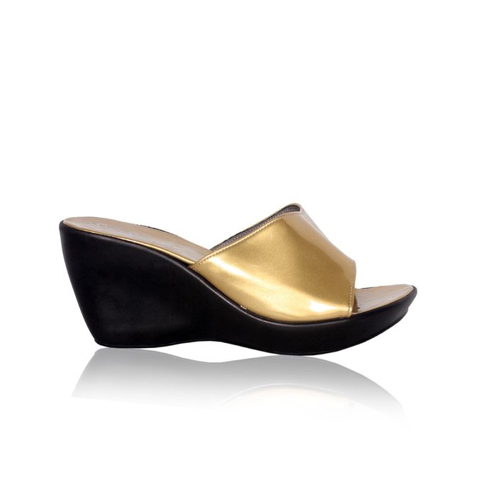 Fashion Ladies Wedge Shoe - Gold 