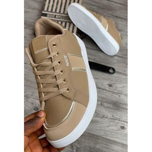 Trendy NCE Sneakers - Gold