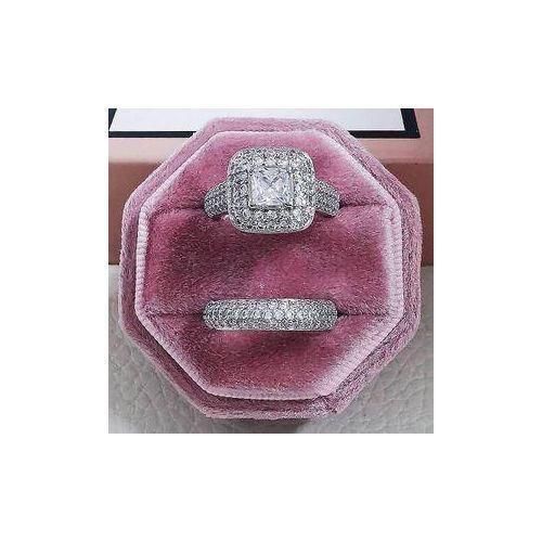 Classic Silver Wedding with a free gift