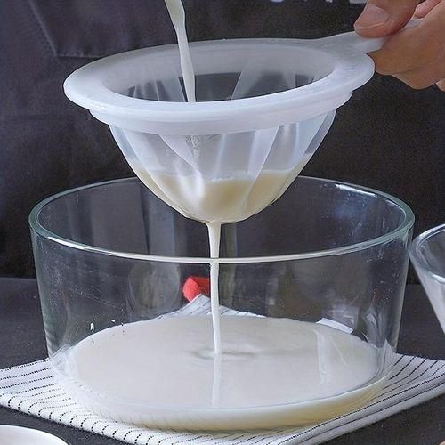 Fine Mesh Strainer, Suitable for Home Brewing, Premium Kitchen Sieve Filter, Ideal for Wine, Tea, Soy Milk, Baking. Easy to Clean and Versatile Food Filter Tool, Perfect for Apartments and Small Kitchens. Suitable for All Seasons