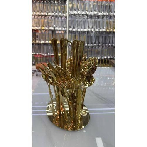 24 Piece Gold Cuttlery Set