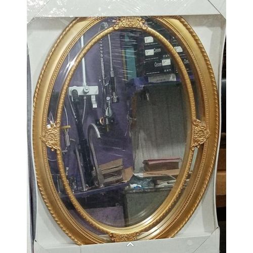 Oval Bathroom -Mirror With Accessories. Gold Color