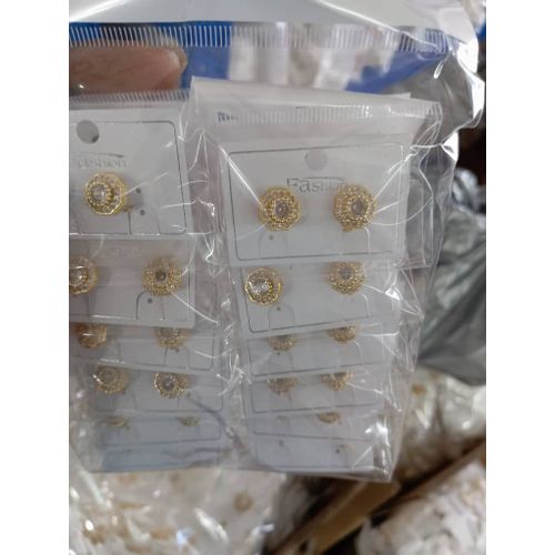 Gold Non Piercing Clip On Earings 1 Set